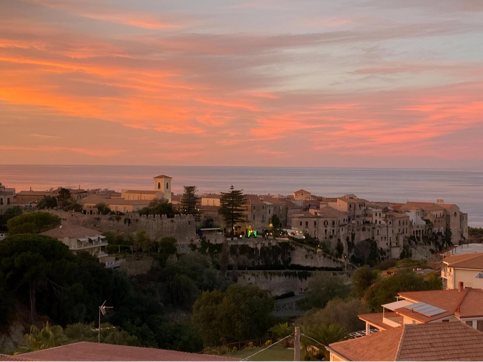 Serenità Tropea Esterno foto